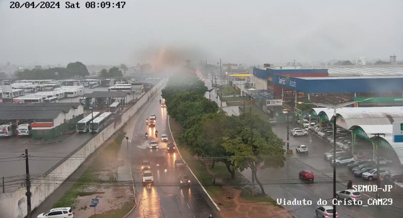 Imagens das fortes chuvas na Capital Paraibana