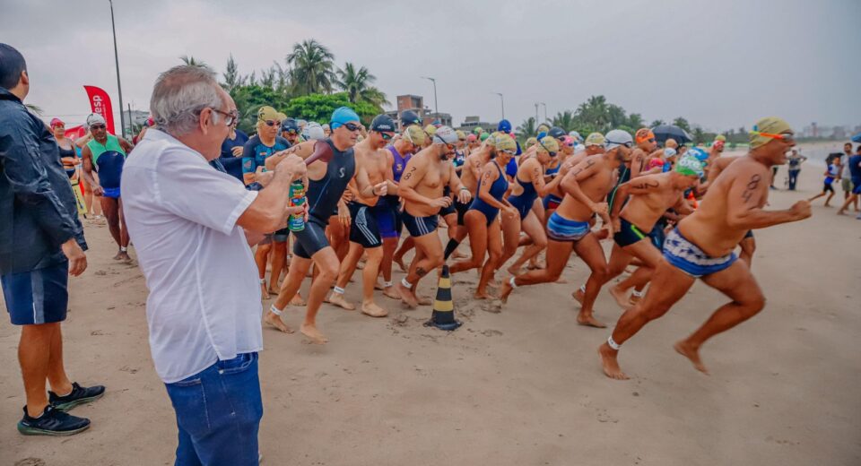 Prefeito dá largada no Festival de Natação e Aquathlon e destaca incentivo ao esporte para fazer de João Pessoa uma cidade com mais qualidade de vida