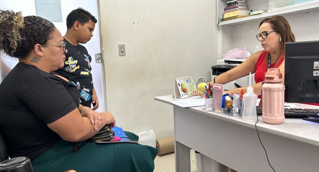 O Instituto Cândida Vargas, que faz parte da rede hospitalar da Prefeitura de João Pessoa, está comprometido com a saúde materna e oferece um serviço especializado de pré-natal para gestantes de alto risco. As mulheres que necessitam desse acompanhamento chegam ao ambulatório através da Central de Regulação Municipal, sendo encaminhadas pelas unidades básicas de saúde (UBS).